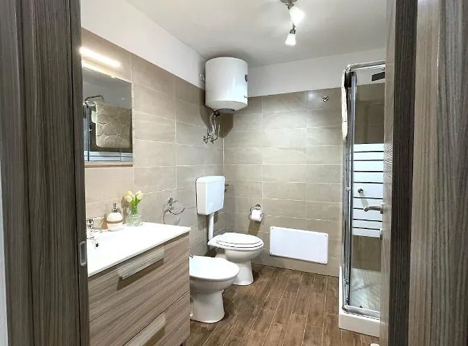 La Casetta Di Sophia * Torrenova (Sicily)